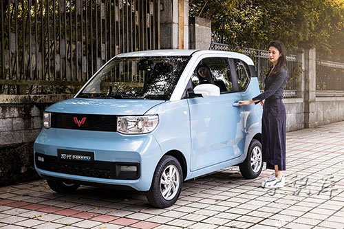 五菱宏光迷你mini版电动车