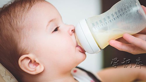 0-12月宝宝奶量表