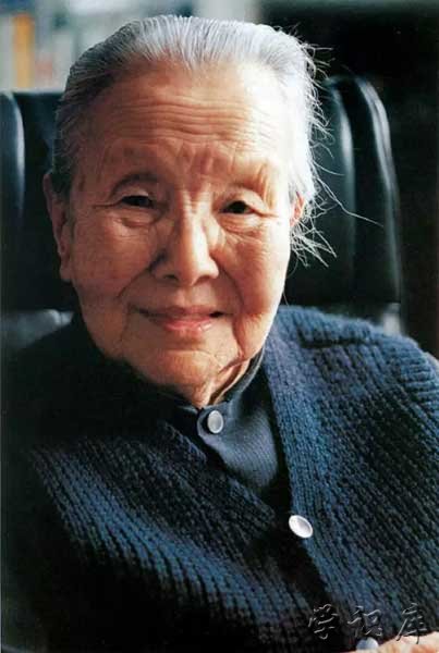 冰心作者简介 冰心的个人简历