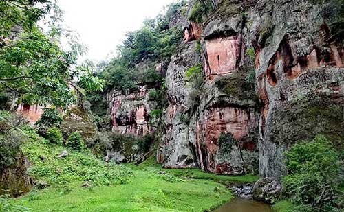 云南十大冷门旅游景点，人少景美超好玩