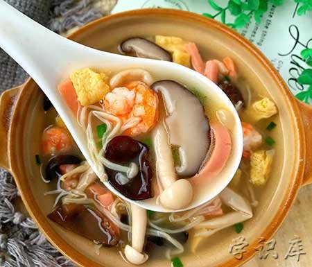 菌菇汤的做法，4个步骤做好菌菇汤