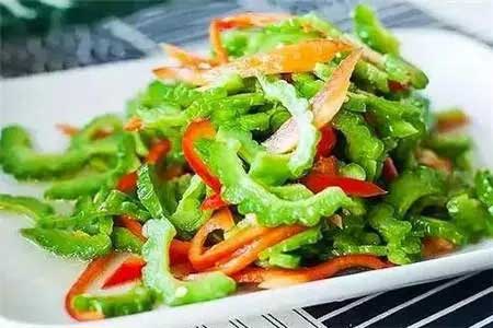苦瓜怎么做才不苦又好吃，3种苦瓜的做法
