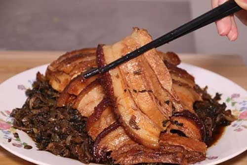 梅菜扣肉正宗做法，正宗梅菜扣肉的步骤流程